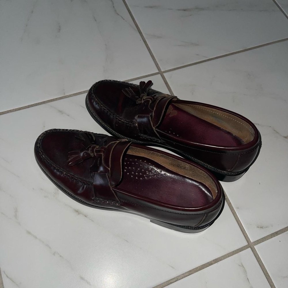 BURGUNDY TASSEL LOAFERS 👞💫